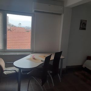 Prostrani Apartman Cacak Apartment Exterior photo