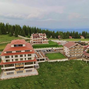 Magnolija Resort Ponikva Kocani Exterior photo