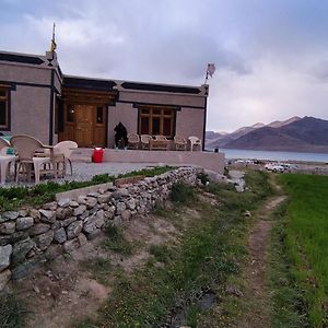 Pangong House Boutique Homestay Man Exterior photo