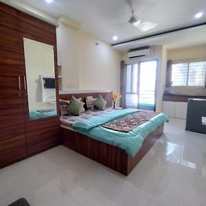 Studio Flats For Comfort Living Indore Exterior photo