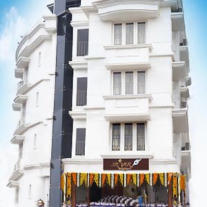 Srivar Hotels Guruvayur Exterior photo