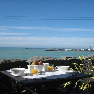 Pleasant View Bed & Breakfast Timaru Exterior photo