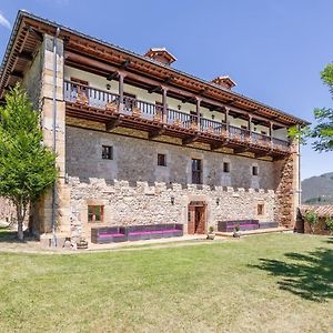 Casa Rural La Torre De Perrozo Guest House Cabezon de Liebana Exterior photo