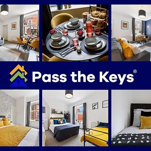 Pass The Keys Chic 3-Bed Home In Manchester Near Media City & Old Trafford Exterior photo