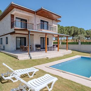 Villa W Pool And Garden 10 Min To Bay In Foca Izmir Exterior photo