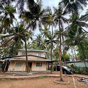 Shahab Bungalow Mumbai Exterior photo