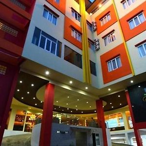 Wixel Hotel Kendari Exterior photo