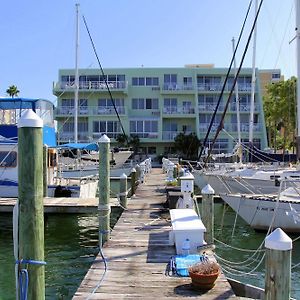 Chart House Suites And Marina Clearwater Exterior photo