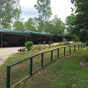 Tiaro Motor Inn Exterior photo