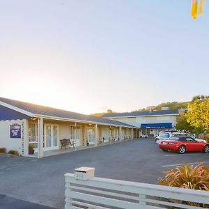 Aaa Thames Court Motel Oamaru Exterior photo