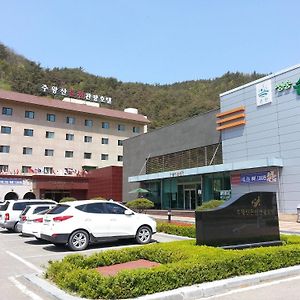 Juwangsan Spa Tourist Hotel Cheongsong Exterior photo