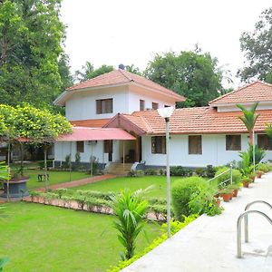 Ayuryogashram Heritage Thrissur Exterior photo