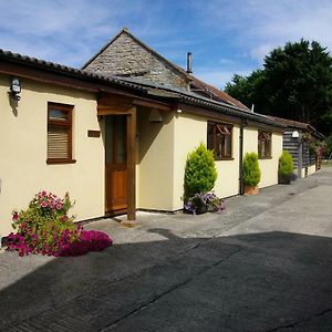 The Barton Annexe Villa Somerton  Exterior photo