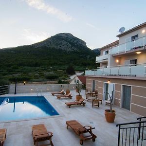 Villa Nikola - Amazing Sea View Bol Exterior photo