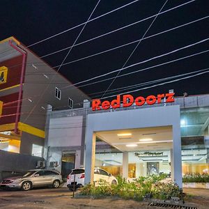 Reddoorz Near Bahu Mall Manado Malalayang Exterior photo